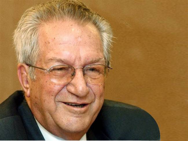 Για κάποια βιβλία που διδάσκουν… μας μιλάει ο Γιάννης Μαρίνος