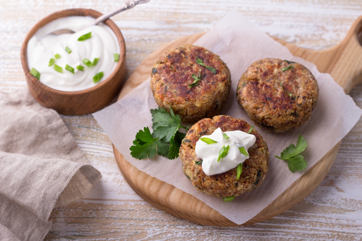 Τα μυστικά του κιμά: Χρήσιμα tips για ζουμερά μπιφτέκια και κεφτέδες