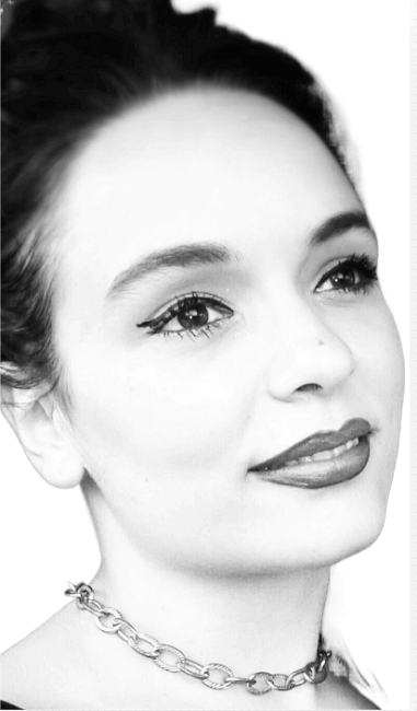 "Θεατρογραφίες" με την Ευθυμία Καραγιαννοπούλου στο web radio Syzefxi κάθε Παρασκευή από τις 5.00 έως 6.00 μ.μ.