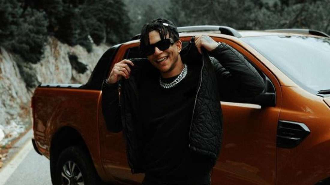 Ο τράπερ Thug Slime χαστούκισε νεαρό μέσα σε μπαρ στις Σπέτσες - Δείτε βίντεο