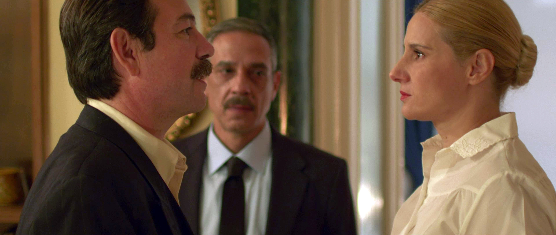 «Η παραλία»: Ο Διονύσης ανακαλύπτει ότι ο Παπαγιαννάκης είναι ζωντανός