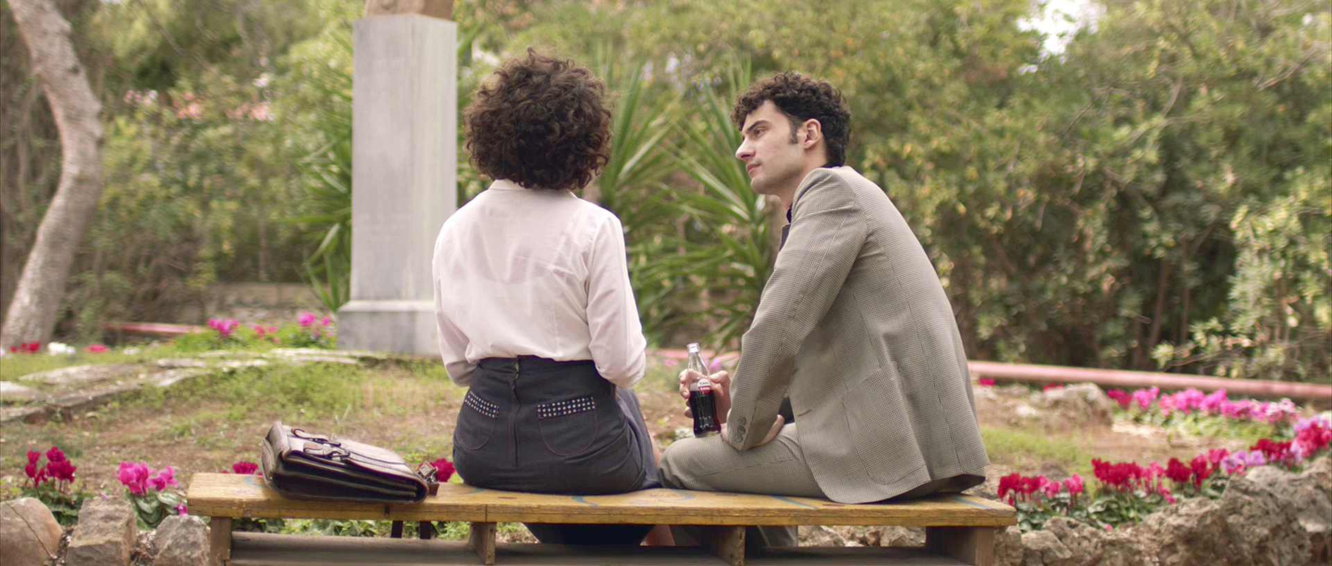 Η ΠΑΡΑΛΙΑ ΕΠΕΙΣΟΔΙΟ 87 1.2.2