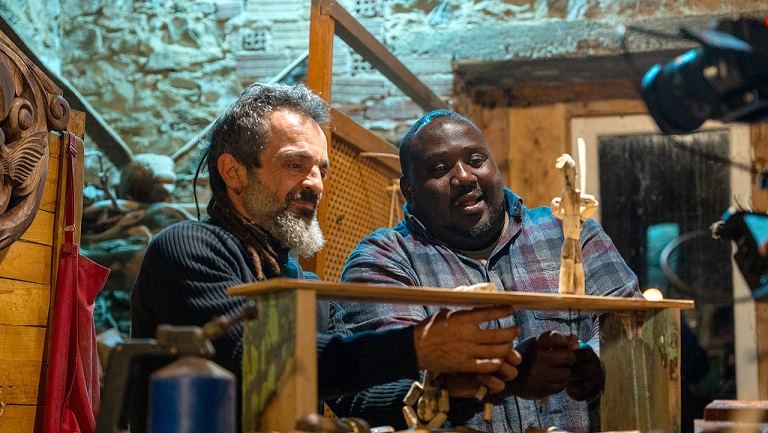 ΜΕ ΤΟΝ ΞΥΛΟΥΡΓΟ ΓΙΩΡΓΟ ΣΥΚΟΜΙΤΕΛΗ 1