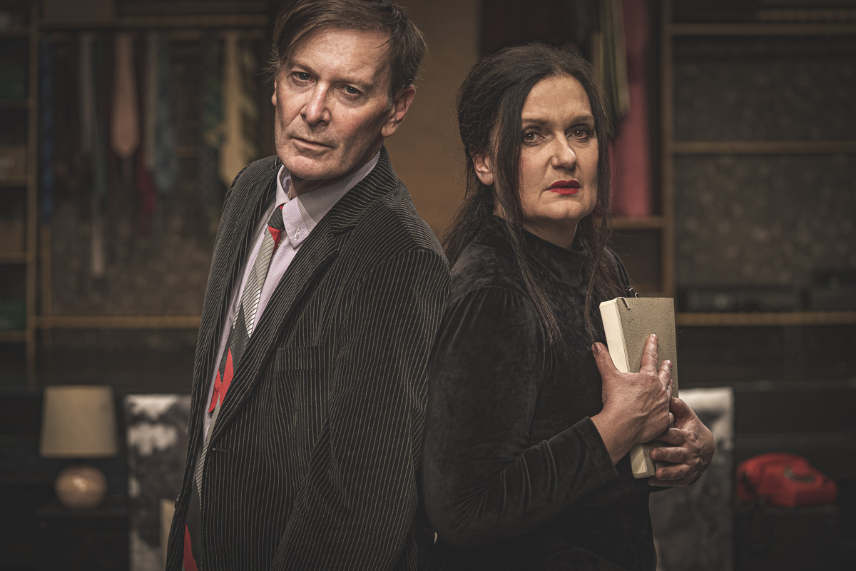 Πρεμιέρα 12 Μαρτίου «Το Σημειωματάριο» του Ζαν Κλοντ Καρριέρ στη Θεατρική Σκηνή Αντώνη Αντωνίου