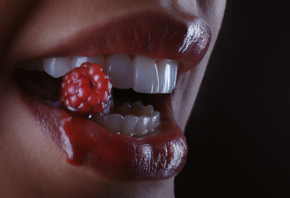 Ποιες ατάκες λέμε στο κρεβάτι αλλά και στον οδοντίατρο… με την καλή πάντα έννοια;