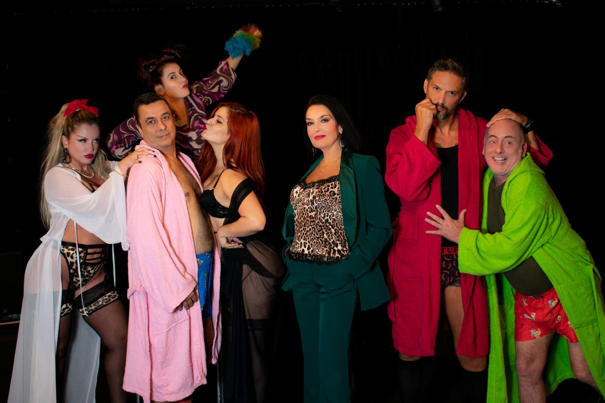 ανω κατω όλοι