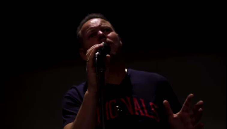 «Θα σου λένε»: Το νέο τραγούδι του Δημήτρη Θωμάζου κυκλοφόρησε, σε ερμηνεία του Στέλιου Βακουφτσή